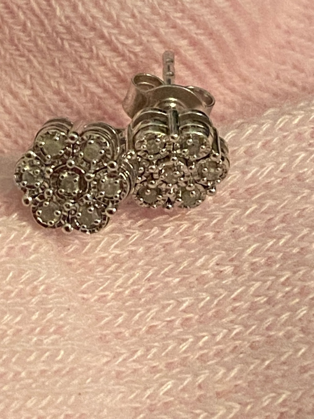 Vintage 925UD Cluster .20 carats Natural Diamonds Earrings